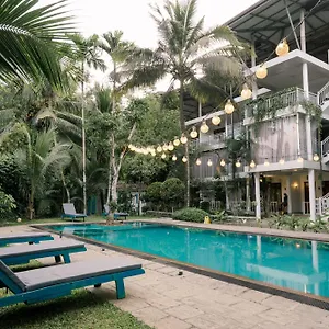 French Garden Hotel Kandy